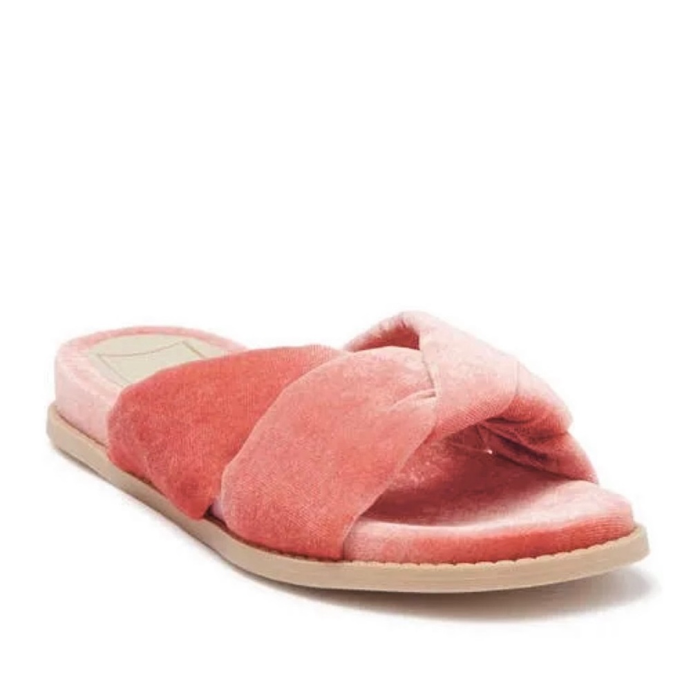 NWT Dolce Vita Golda Knotted Velvet Slipper. Very comfortable shoe.I own a pair.